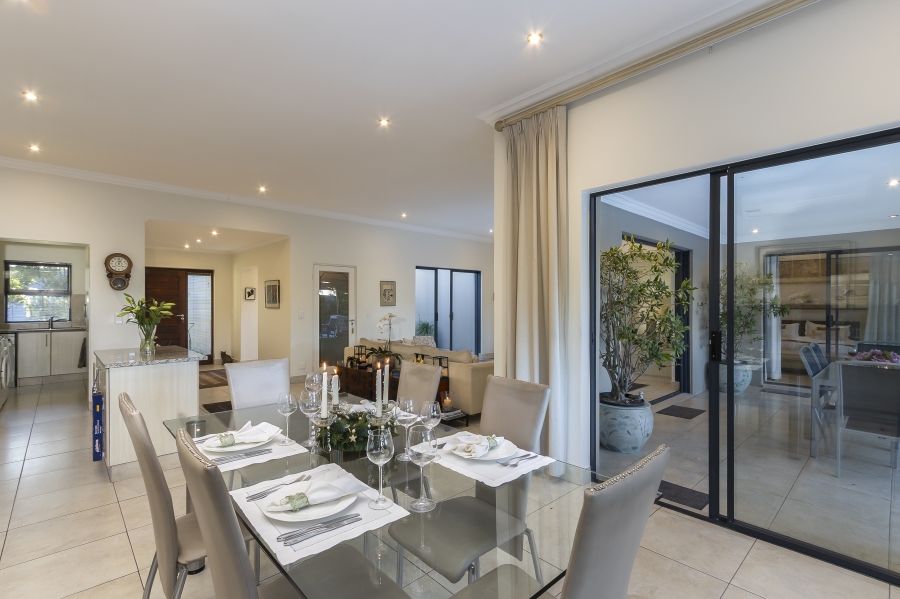 2 Bedroom Property for Sale in De Wijnlanden Residential Estate Western Cape